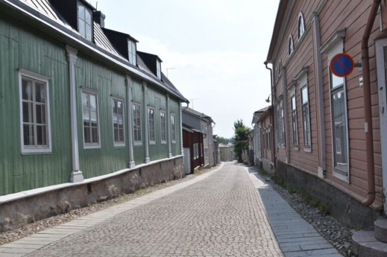 Helsinki: All highlights & Medieval Porvoo by VIP Car - Who Would Love This Tour?