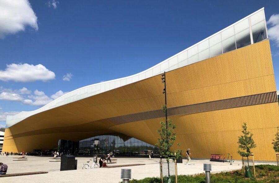 Helsinki: City Center Highlights Guided Minivan Tour - Transportation and Logistics