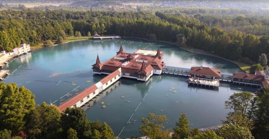 Hévíz Wellness Escape: Thermal Lake Day Trip from Budapest - The Main Event: Soaking and Swimming in Hévíz Lake