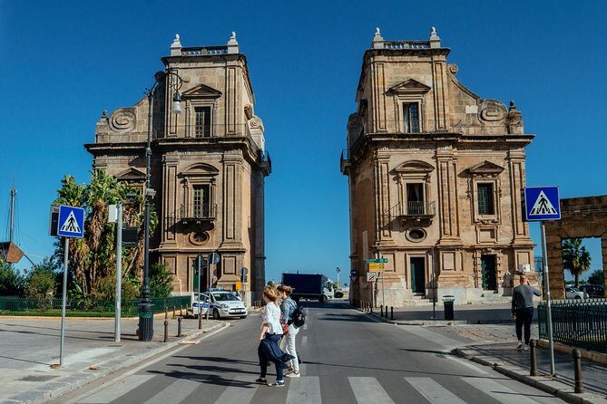 Highlights & Hidden Gems With Locals: Best of Palermo Private Tour - The Tour Itinerary in Detail