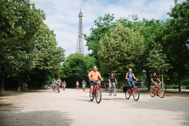 Highlights of Paris Bike Tour in English or Dutch - An In-Depth Look at the Paris Bike Tour