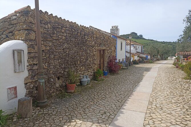 Hike & Wine Ericeira - The Heart of the Tour: Wine and Tapas at a Local Producer