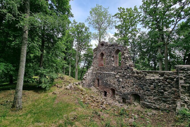 Hiking in Sigulda - the Switzerland of Latvia - The Practical Details and What to Expect