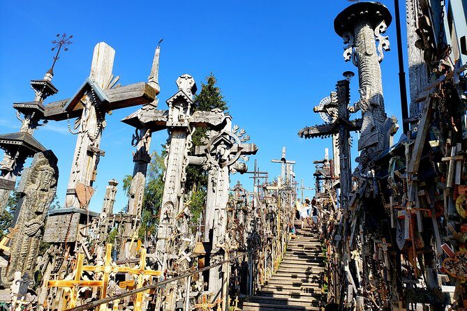 Hill of Crosses / 2 countries in 1 day - Free Time and Personal Exploration