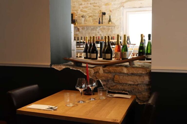 Historic Center of Dijon : Discovery Tasting Wine Burgundy - The Guided Wine Tasting Experience