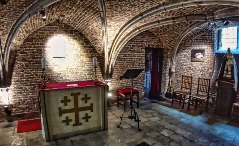Historical Bruges: Jerusalem Chapel and Univ. of Commerce - Is This Tour Worth It?