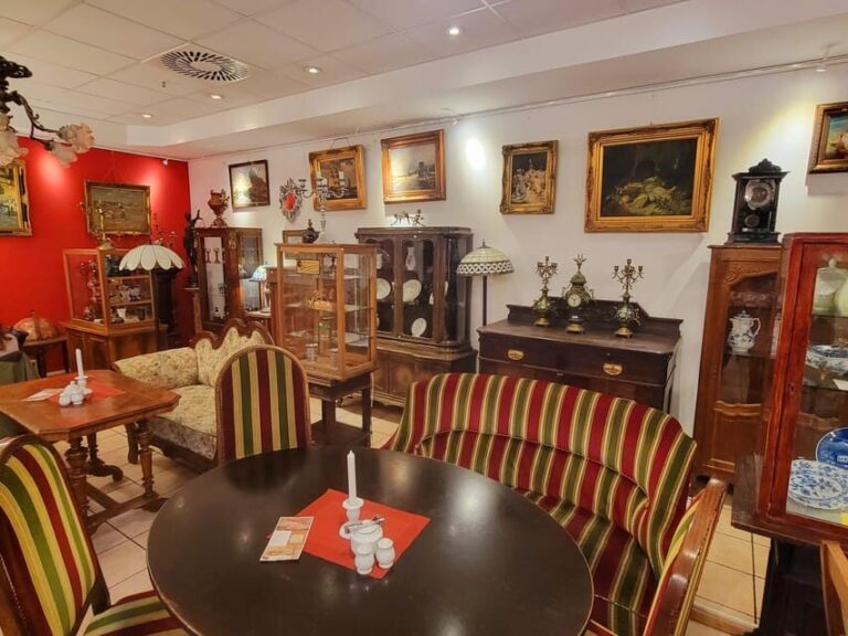 Historical tour of the old town including a Saxon dinner - Practical Details and Tips