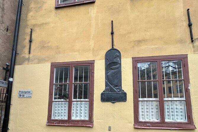 History and Secrets of Gamla Stan Audio GPS Guided Walking Tour - The Bottom Line: Who Is This Tour Perfect For?