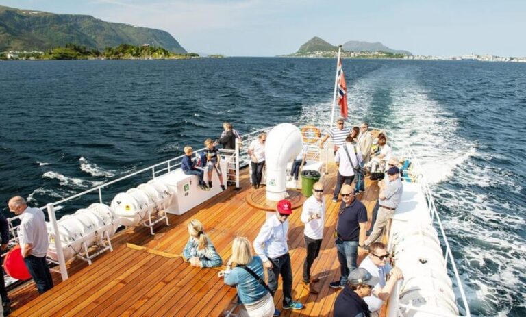 Hjørundfjord Hiking Cruise (6,5 hours to hike/explore Øye) - A Complete Look at the Hjørundfjord Hiking Cruise