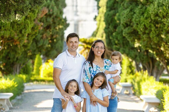 Holiday Photo Shoot with Lisbon Photographer - Who Should Consider This Photoshoot?