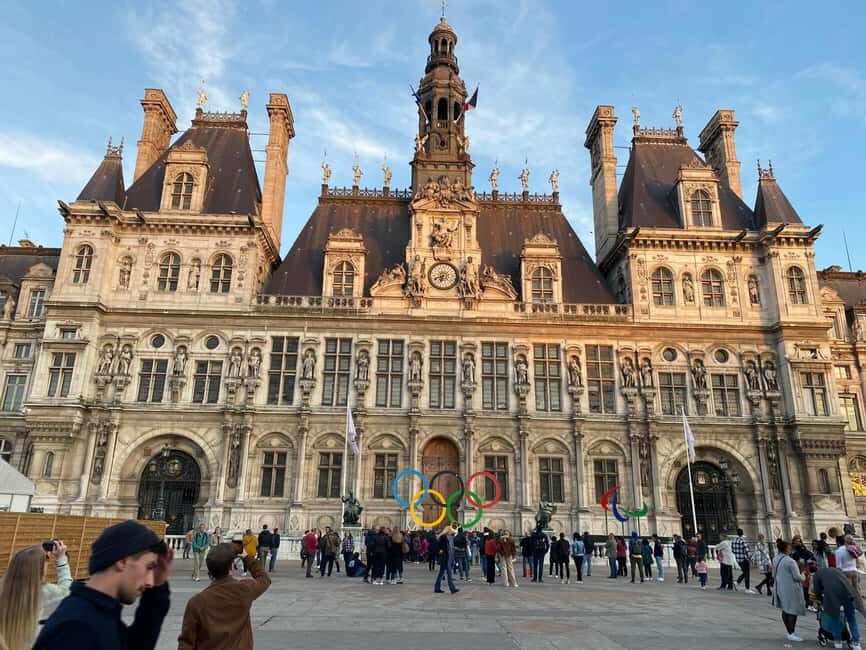 Hop On Paris: City Highlights Tour in a comfortable Minivan - FAQ