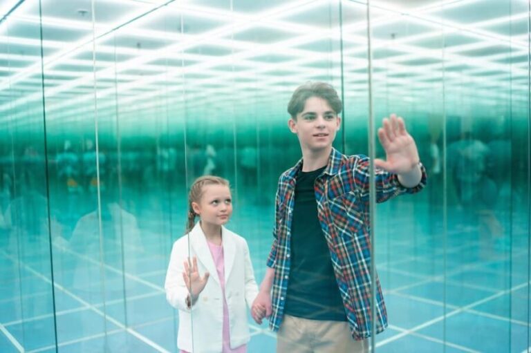 ''House Of Attractions'': Glass Labyrinth Family Ticket 2+1 - Is it Worth the Price?