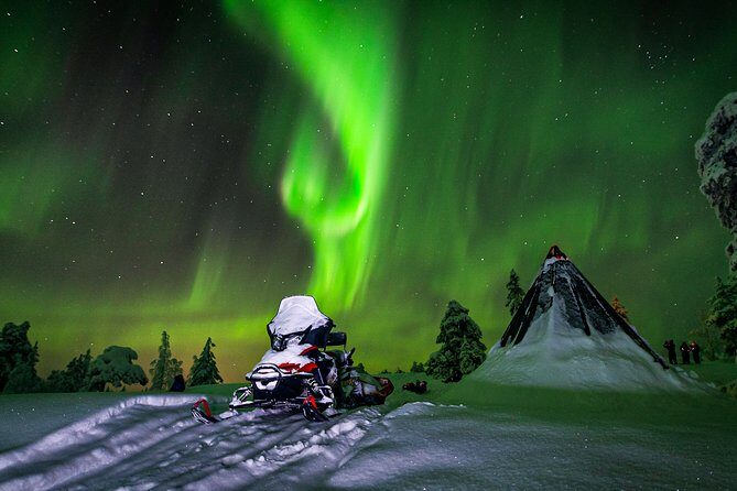 Hunting Northern Lights by Snowmobiles - The Sum Up