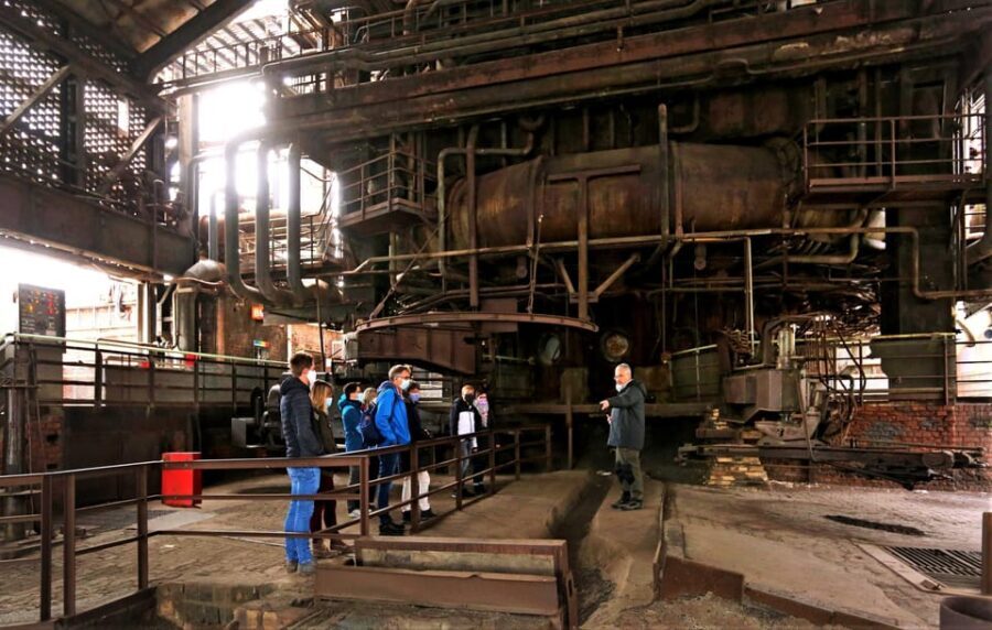 Hut tour Duisburg-Nord Landscape Park - The Value of This Experience