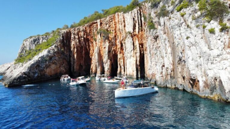 Hvar: South shore & Pakleni islands private speedboat tour - Cliff Jumping at Red Rocks: An Adrenaline Rush