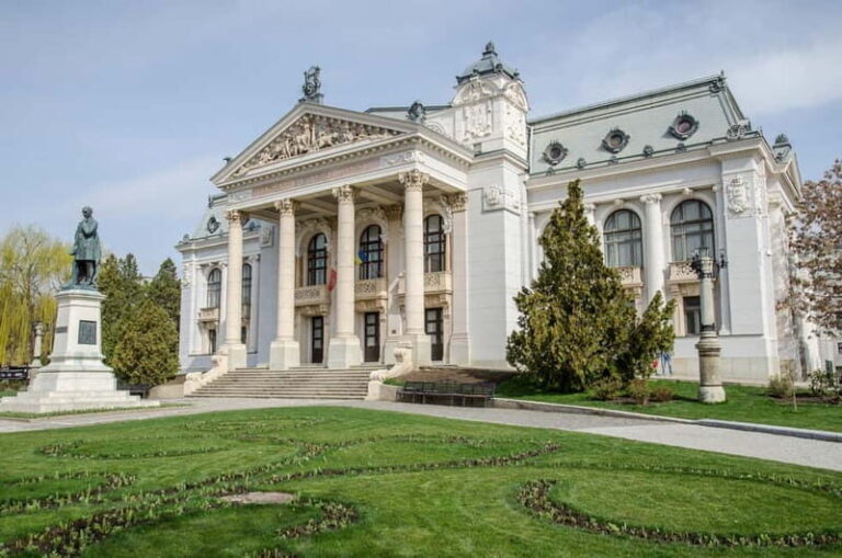 Iasi Walking City Tour - The Vasile Alecsandri National Theater: A Cultural Crown Jewel
