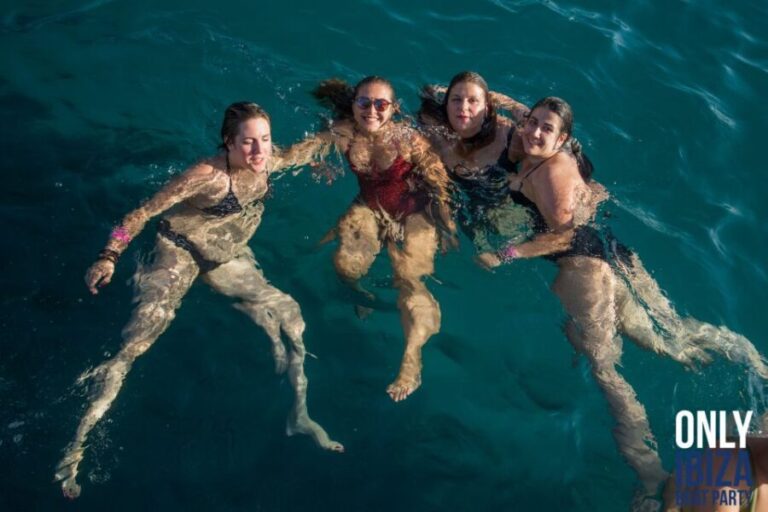 Ibiza floating club - Best Dj sesión at sea - Who Will Love This Experience?