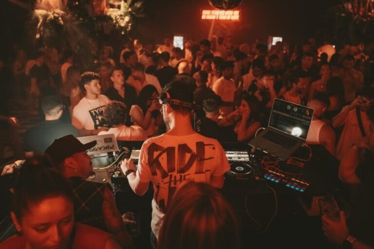 Ibiza: Reggaeton Party Entry Ticket - Who Should Consider Other Options?