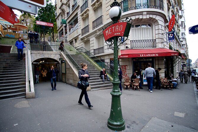 Iconic Amelie Movie Locations - Private Tour with Friendly Guide - Authenticity and Value for Amélie Fans