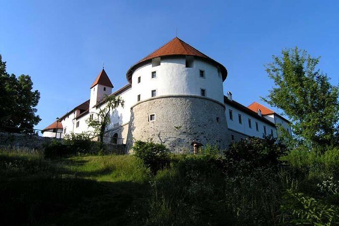 Idrija Half Day Excursion: UNESCO Town including Castle and Mine Tour from Ljubljana - FAQs