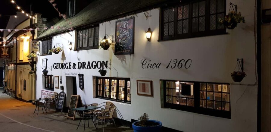 Ilfracombe: Ghost Walk, Local Tavern Meal & Fireside Tales - Final Thoughts: Who Will Love This Experience?