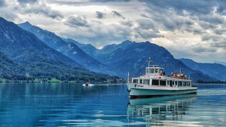 Interlaken: Capture the most Photogenic Spots with a Local - The Itinerary Breakdown