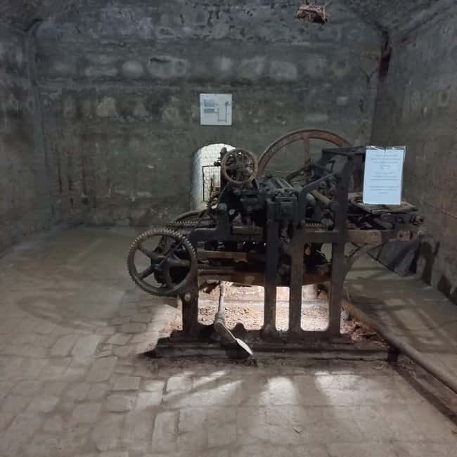 Into the footsteps of Joseph Stalin - Individual tour - What to Expect: Experience and Insights