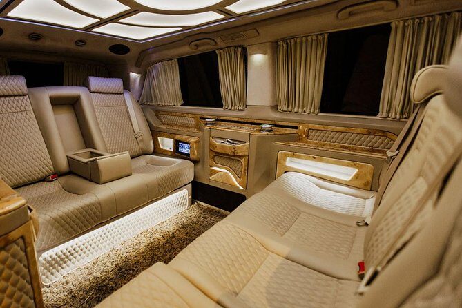 Istanbul airport to Taksim - Meeting at Istanbul Airport