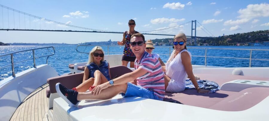 Istanbul: Bosphorus Strait and Black Sea Lunch Cruise - What Makes This Tour Stand Out?