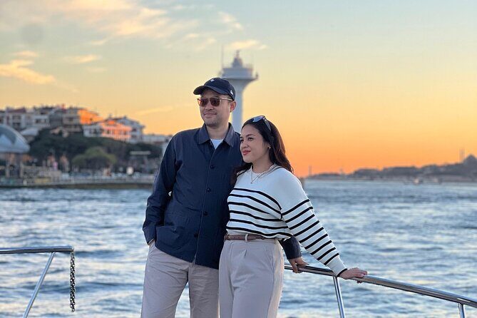 Istanbul Bosphorus Sunset Cruise on the Luxury Yacht - The Experience: What You Can Expect