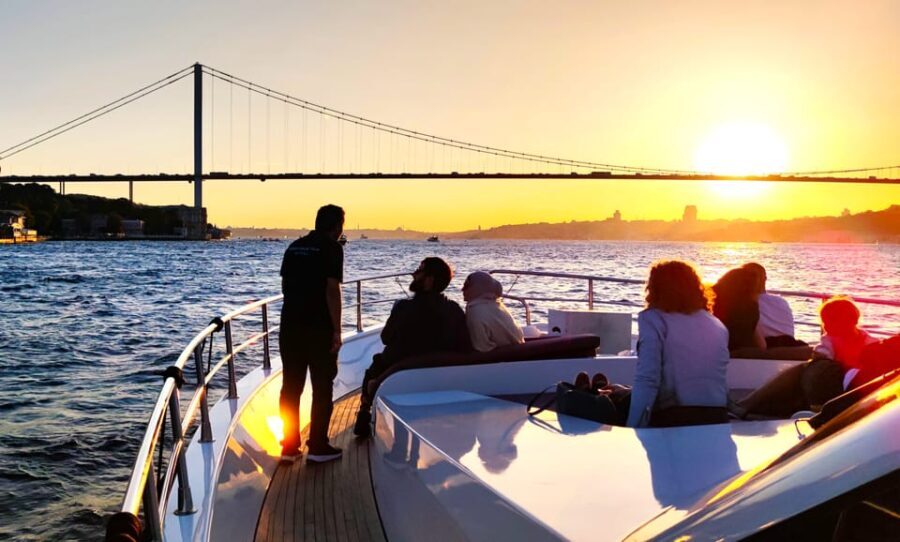 Istanbul: Bosphorus Sunset Yacht Cruise with Live Guide - The Experience in Detail