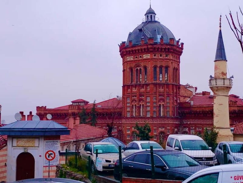 Istanbul: Fener and Balat Guided Walking Tour - The Itinerary in Detail