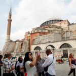 Istanbul: Hagia Sophia & Blue Mosque Guided & Small-Group Tour - Who Should Consider This Tour?