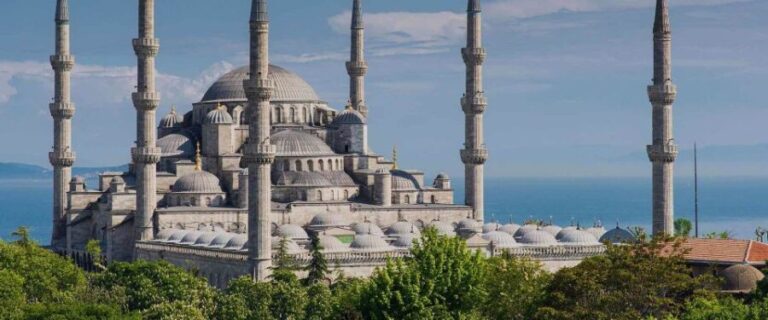 Istanbul Old City to Grand Bazaar Tour - The Practical Side: Logistics and Value