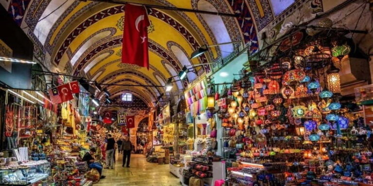 Istanbul: Sultanahmet, Balat, & Bazaars Tour With Cruise - How the Logistics Enhance the Experience