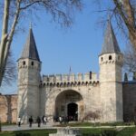 Istanbul: Topkapi Palace Guided Tour and Skip The Line - How Does the Tour Provide Value?