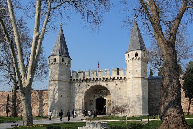 Istanbul: Topkapi Palace Guided Tour and Skip The Line - How Does the Tour Provide Value?