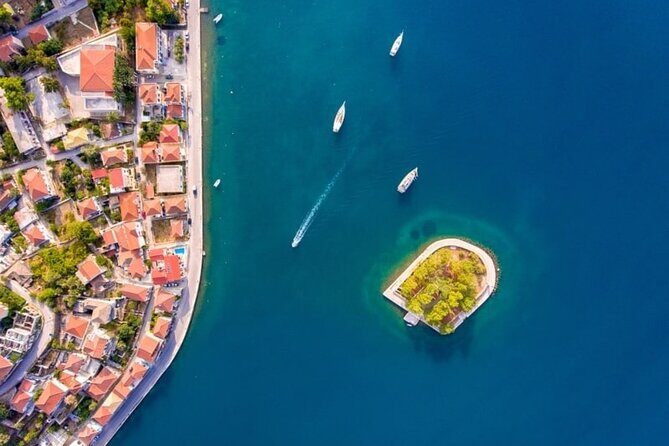 Ithaca Cruise swim stops to beaches- With snacks & fruit - What’s Included & What to Keep in Mind