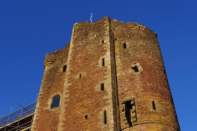 Jamie Fraser Outlander tour to Lallybroch tours Edinburgh - Who Is This Tour Best Suited For?