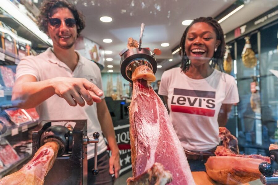 Jamón Iberico Tasting Experience with Cava Sagrada Familia - Who Will Love This Experience?