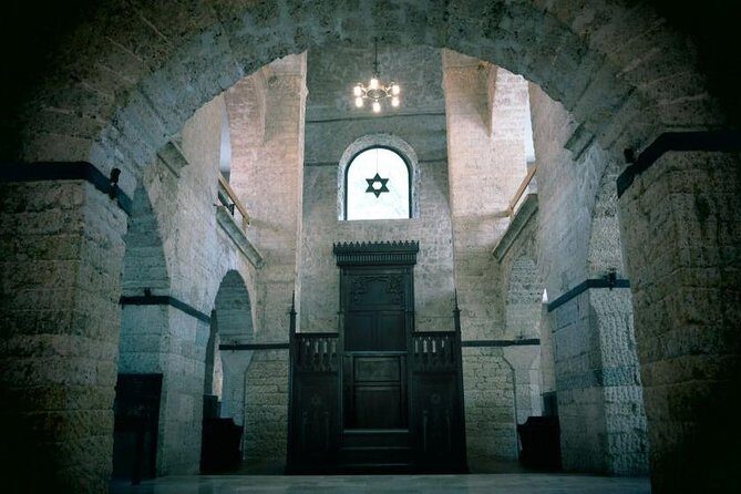 Jewish Tour - Reflection at the Jewish Cemetery