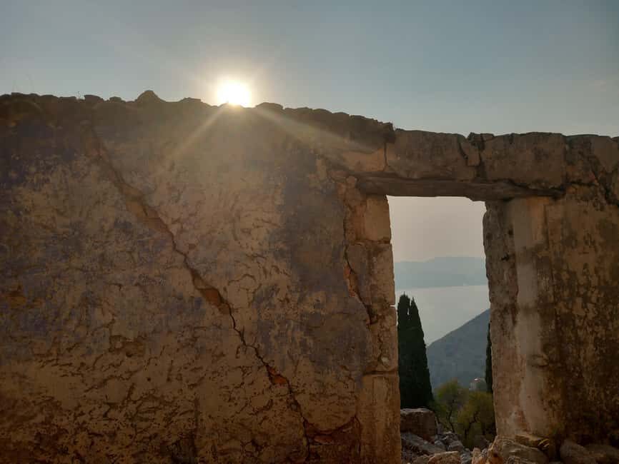 Kefalonia: Old Farsa Village Sunset Walking Tour - Who Is This Tour Best For?