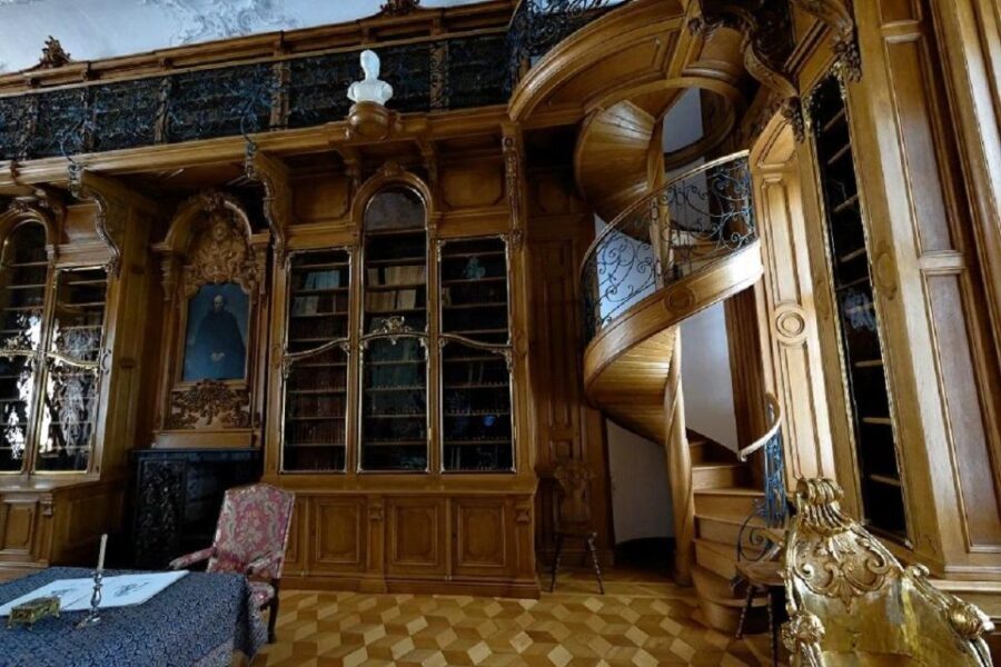 Kornik Castle and Rogalin Palace Half-Day Private Tour - Detailed Breakdown of the Itinerary