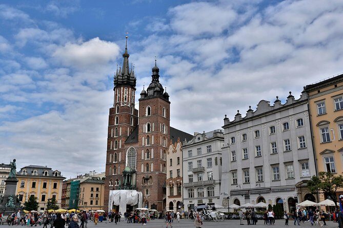 Krakow Old Town Guided Walking Tour - Exploring the Wawel Castle Complex