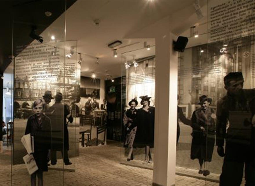 Krakow: Oskar Schindler's Factory Guided Tour&Pickup Options - Who Is This Tour Best For?