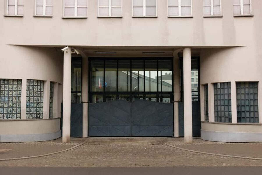 Krakow: Schindler's List Tour: Film Sites & Museum - Authentic Insights and Tips from Reviewers