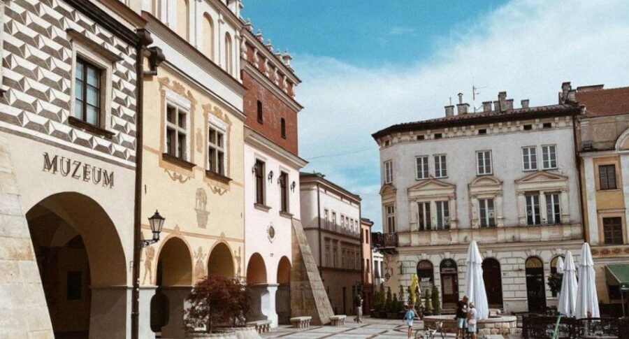 Krakow: Tour to Zalipie and Tarnow - FAQ