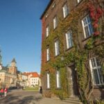 Krakow: Wawel Guided Tour with Lunch and River Cruise - The Practicalities and Value