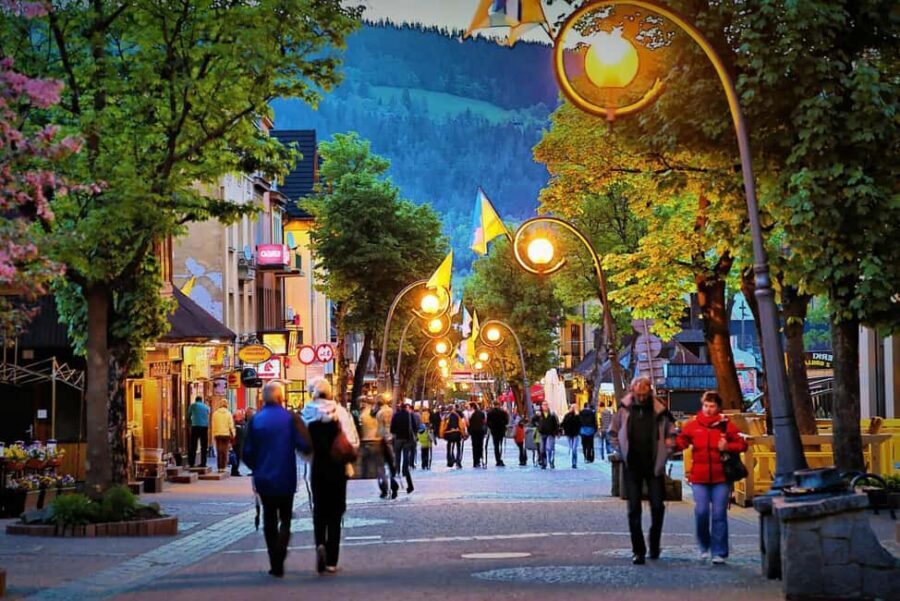 Krakow: Zakopane, Morskie Oko, and Cheese Tasting Tour - Practicalities and Tips