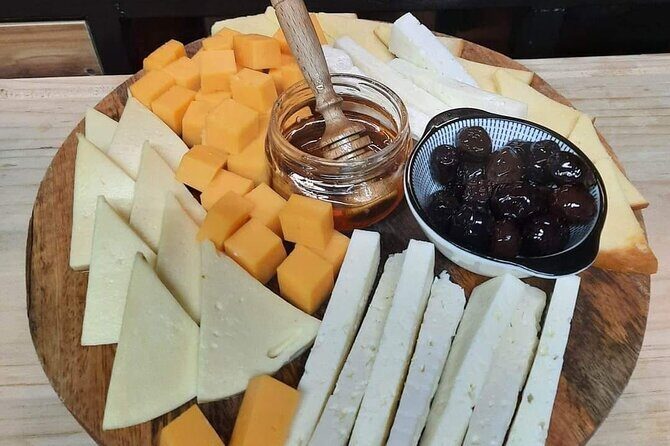 Kutaisi uncorked: Wine Tasting at a local Family Home - A Detailed Look at the Experience